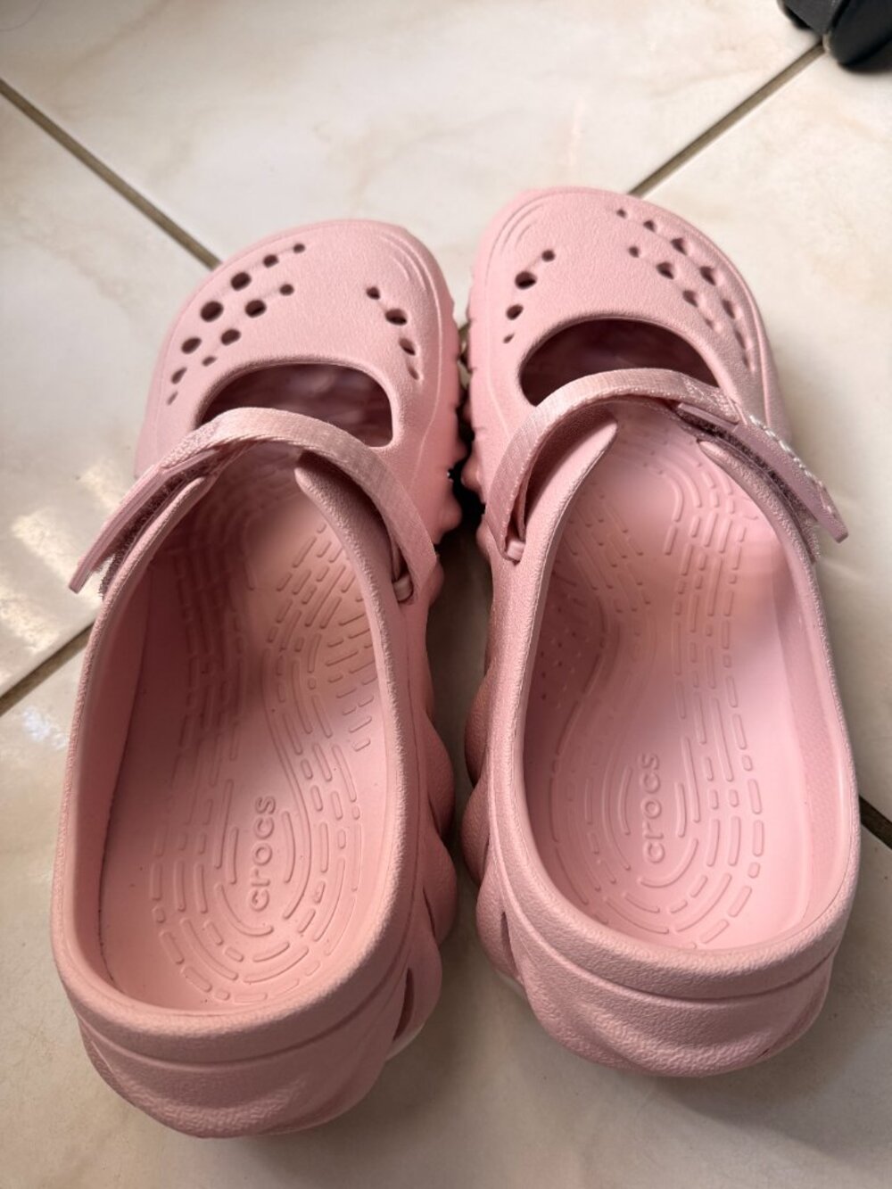 Crocs Echo Mary Janes - Picture 4 of 5